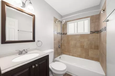 10 W Thacker St, Hoffman Estates, IL 60169 photo 9