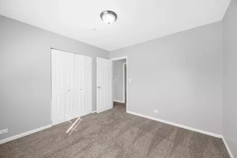 10 W Thacker St, Hoffman Estates, IL 60169 photo 5