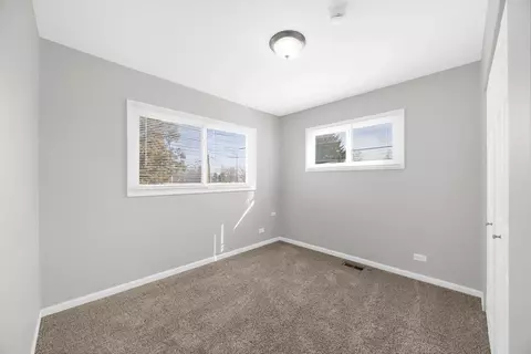 10 W Thacker St, Hoffman Estates, IL 60169 photo 7