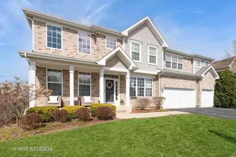 518 Blazing Star Dr, Lake Villa, IL 60046