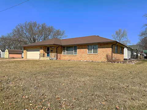 704 Dorth St, Streator, IL 61364