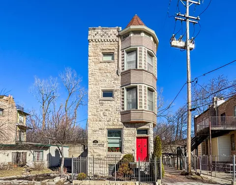 1034 E 41st Pl, Chicago, IL 60653