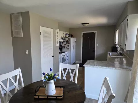 524 E Juniper Ln, Bradley, IL 60915 photo 8