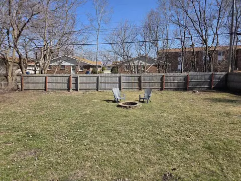 524 E Juniper Ln, Bradley, IL 60915 photo 2