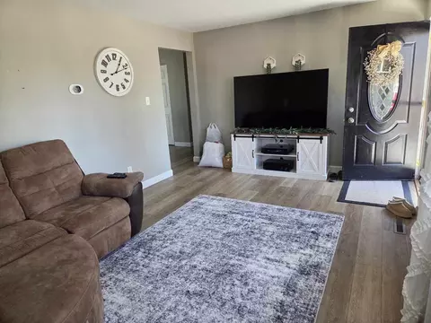 524 E Juniper Ln, Bradley, IL 60915 photo 9