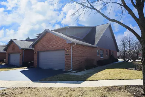 234 Garden Way, Bloomingdale, IL 60108