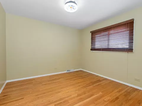 16324 Winchester Ave, Markham, IL 60428 photo 11