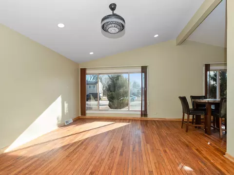16324 Winchester Ave, Markham, IL 60428 photo 9