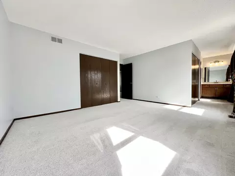 1024 Concord Dr, Bartlett, IL 60103 photo 19