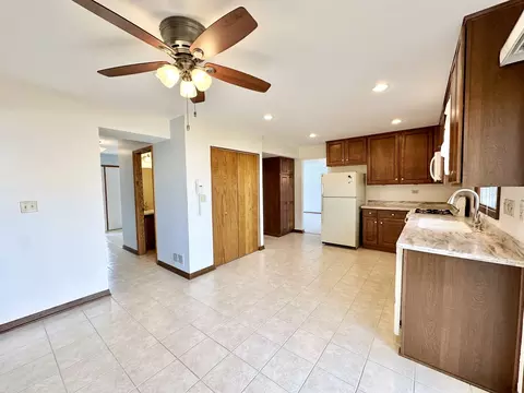 1024 Concord Dr, Bartlett, IL 60103 photo 12
