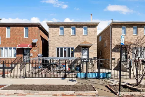 1350 W 32nd St #B, Chicago, IL 60608