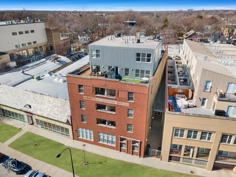 1830 Ridge Ave #301, Evanston, IL 60201