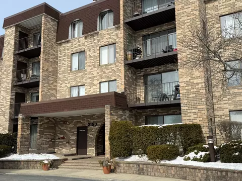2150 Valencia Dr #100A, Northbrook, IL 60062