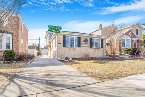 2430 S 3rd Ave, North Riverside, IL 60546