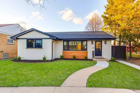 6038 Crain St, Morton Grove, IL 60053