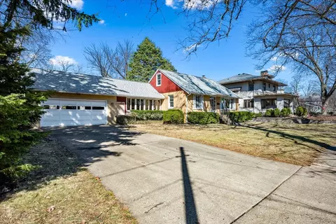 310 Highland Ave, Normal, IL 61761 photo 2