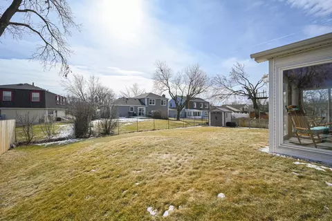 2263 Hiram Dr, Wheaton, IL 60189 photo 34