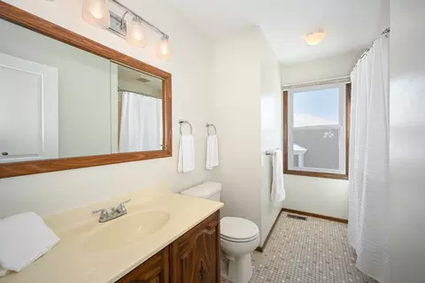 2263 Hiram Dr, Wheaton, IL 60189 photo 28
