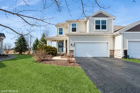 2981 Strauss Ct, Woodstock, IL 60098
