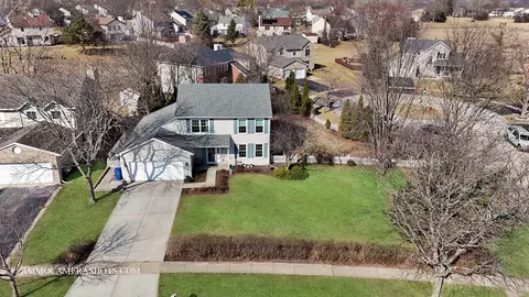 962 Longford Rd, Bartlett, IL 60103 photo 3