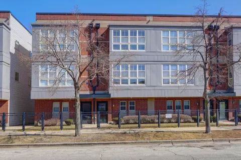 2305 S Wabash Ave, Chicago, IL 60616