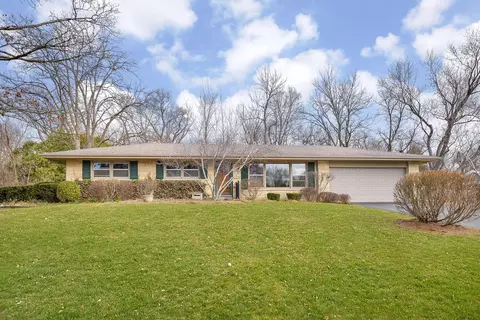 38 W416 Bonnie Ct, Saint Charles, IL 60175