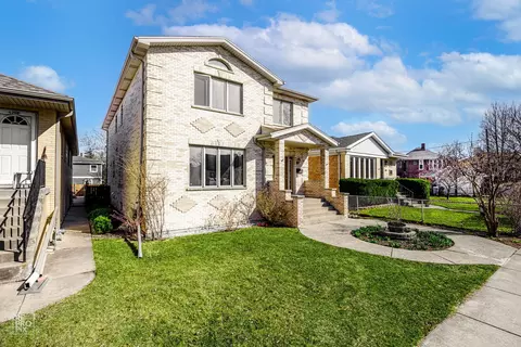 4233 N New England Ave, Harwood Heights, IL 60706