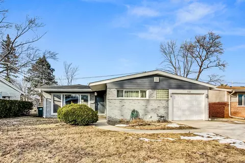 7316 Palma Ln, Morton Grove, IL 60053