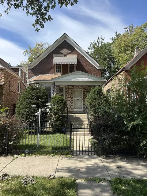 8548 S Aberdeen St, Chicago, IL 60620
