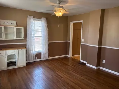 Living - 245 S 6th St, Sheldon, IL 60966 photo 1 of 3