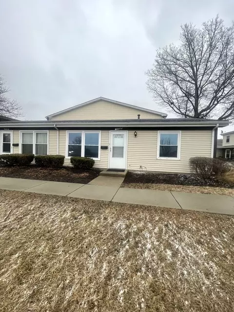 7523 Bristol Ln #F, Hanover Park, IL 60133