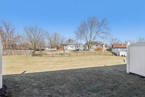 940 Sandpiper Ct, Bartlett, IL 60103 photo 24