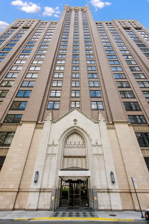 680 N Lake Shore Dr #1602, Chicago, IL 60611