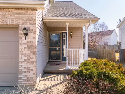 1516 Henry St, Normal, IL 61761 photo 3
