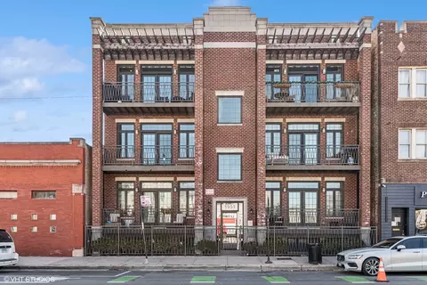 1951 W Belmont Ave #3E, Chicago, IL 60657