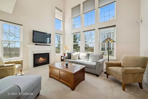 Living - 2631 Maple Cir, West Dundee, IL 60118 photo 1 of 3