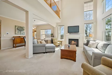Living - 2631 Maple Cir, West Dundee, IL 60118 photo 3 of 3
