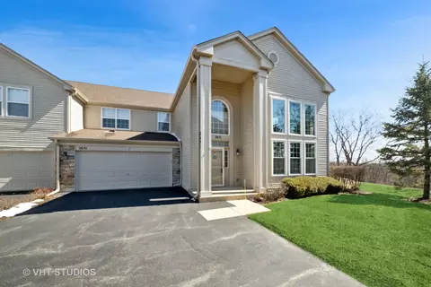 2631 Maple Cir, West Dundee, IL 60118