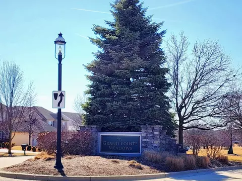 Other - 2631 Maple Cir, West Dundee, IL 60118 photo 1 of 5