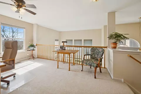 Entry Way - 2631 Maple Cir, West Dundee, IL 60118 photo 2 of 2