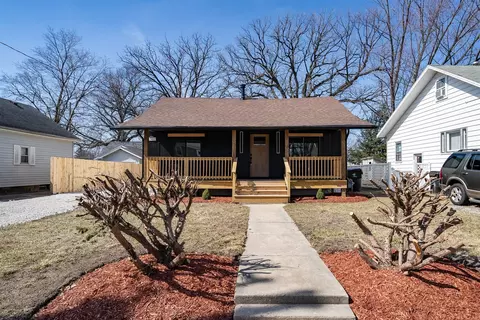 1007 S Lee St, Bloomington, IL 61701 photo 6