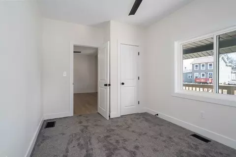 1007 S Lee St, Bloomington, IL 61701 photo 22