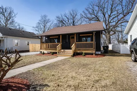 1007 S Lee St, Bloomington, IL 61701 photo 7