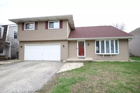 945 French Dr, Mundelein, IL 60060
