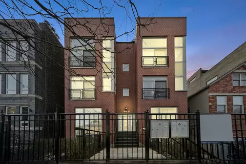 1421 W Walton Ave #2W, Chicago, IL 60642