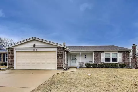 889 Thornton Ln, Buffalo Grove, IL 60089