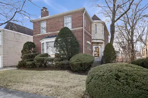 5908 N Saint Louis Ave, Chicago, IL 60659