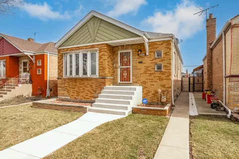 7153 S Springfield Ave, Chicago, IL 60629 photo 2