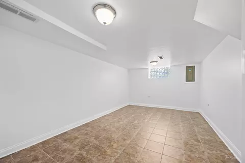 7153 S Springfield Ave, Chicago, IL 60629 photo 18