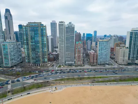 1110 N Lake Shore Dr #21N, Chicago, IL 60611